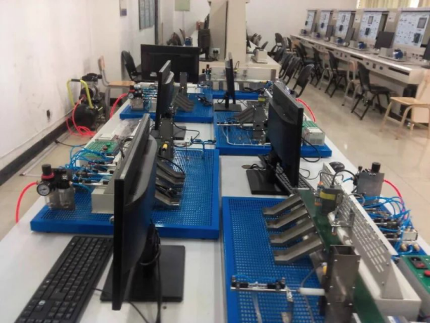 材料分揀控制實訓系統